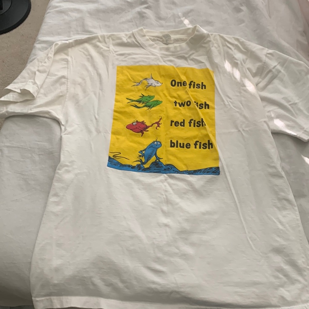 Dr Seuss Tshirt size M